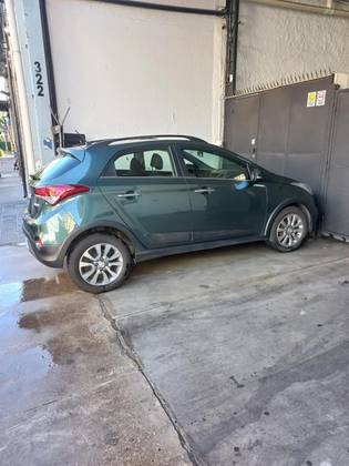 HYUNDAI HB20 1.6 PREMIUM 16V FLEX 4P AUTOMÁTICO HYUNDAI HB20 1.6 PREMIUM 16V FLEX 4P AUTOMÁTICO